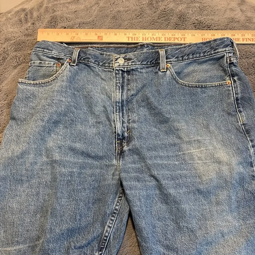 Levi's Men's 505 Regular Fit Denim Shorts Light Wash Summer Casual Size 42 - Picture 5 of 8